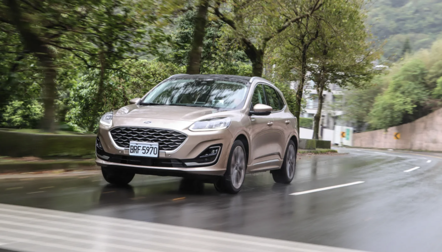 台德聯手、平價豪華，Ford Kuga EcoBoost 250 AWD Vignale