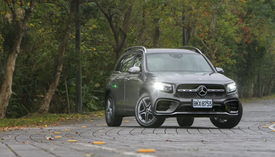 都會質感休旅 Mercedes-Benz GLB 200七人座