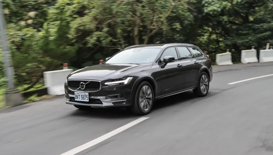 所到之處皆優雅 Volvo V90 Cross Country Ultimate B5 AWD