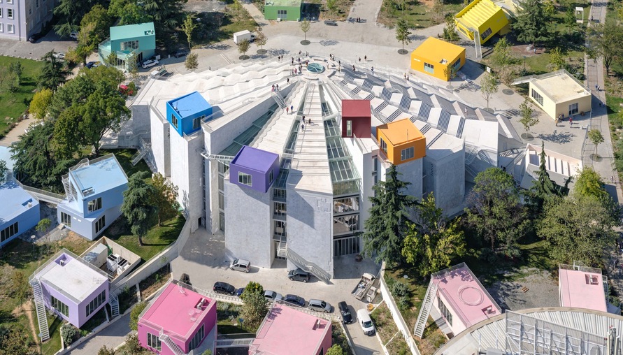 阿爾巴尼亞地拉那金字塔 Pyramid of Tirana，MVRDV 改造成網紅打卡地