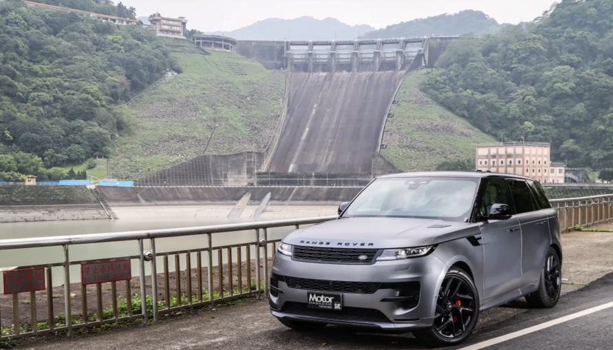 奢華優雅、體現跑格 Land Rover Range Rover Sport P400 Dynamic SE