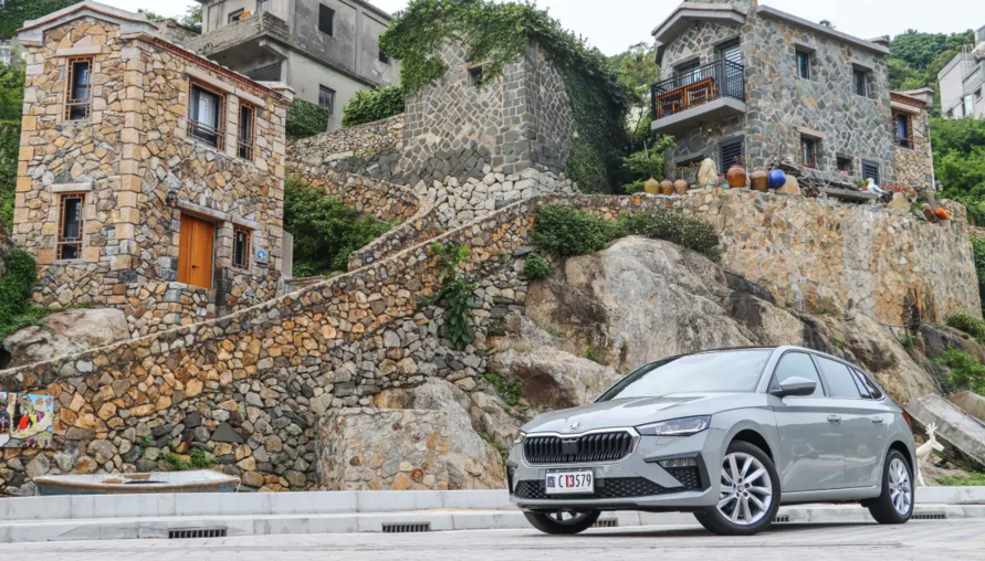 南竿環島巡禮 Skoda Scala豪華菁英版
