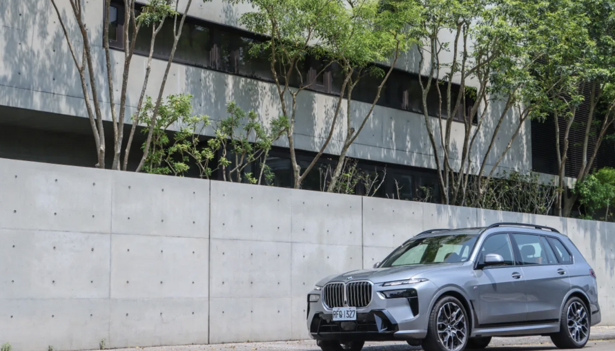 運動扮相、豪華七座旗艦 BMW X7 xDrive40i M Excellence Limited Edition