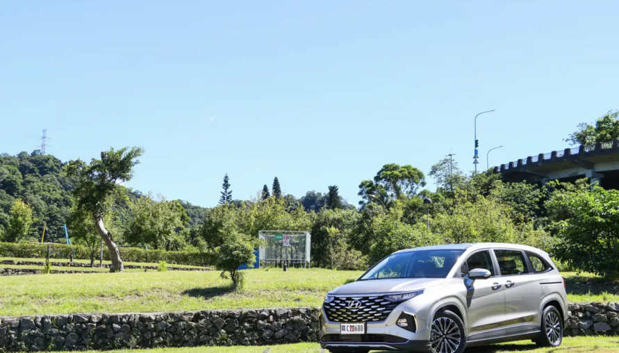 當移動成為一種尊榮享受 Hyundai Custin GLT-D