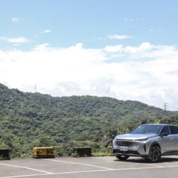 情緒價值給滿 Peugeot 3008 Hybrid GT Cielo